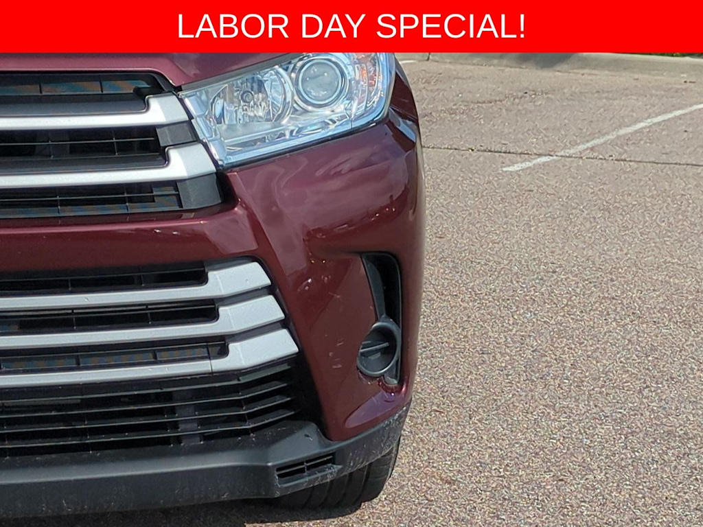 Thumbnail: 2019 Toyota Highlander - 23