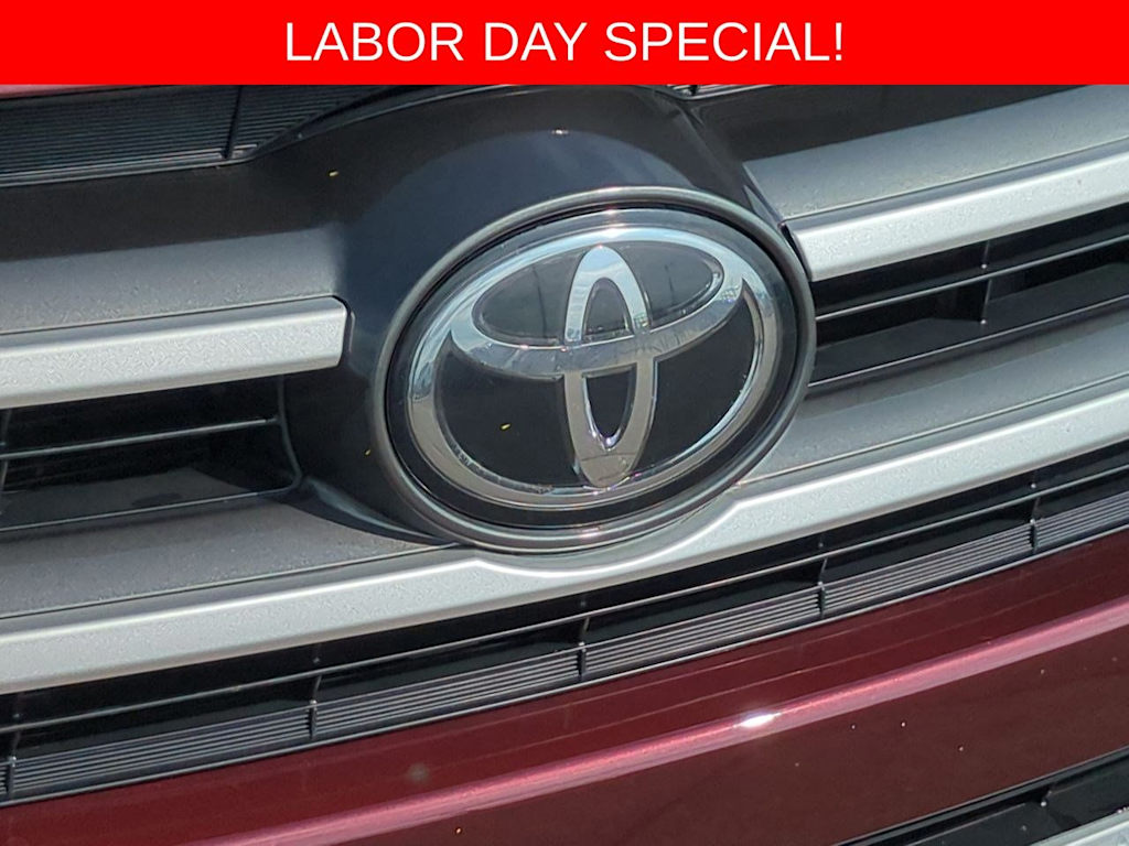 Thumbnail: 2019 Toyota Highlander - 7