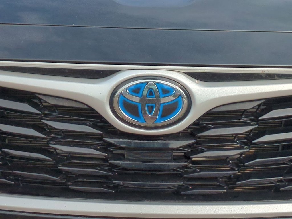 Thumbnail: 2022 Toyota Highlander - 7
