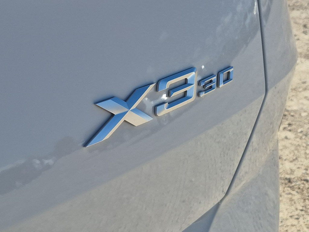 Thumbnail: 2025 BMW X3 - 15