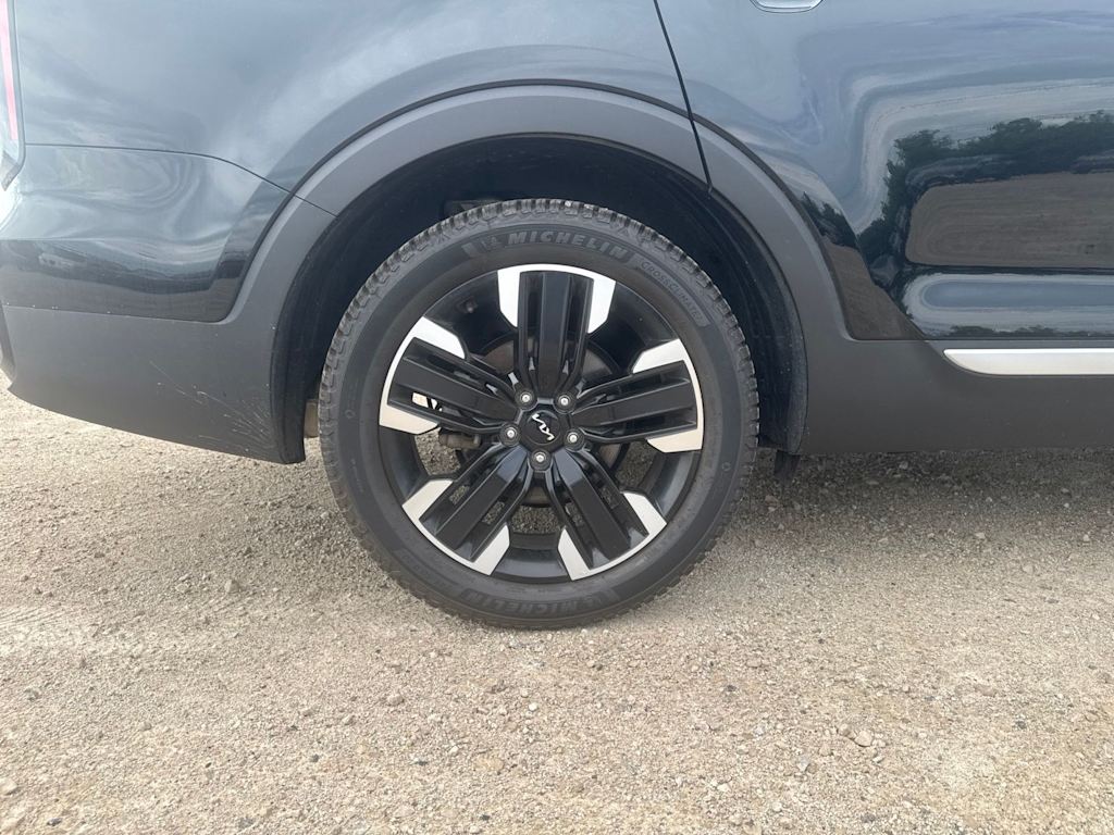 Thumbnail: 2023 Kia Telluride - 17