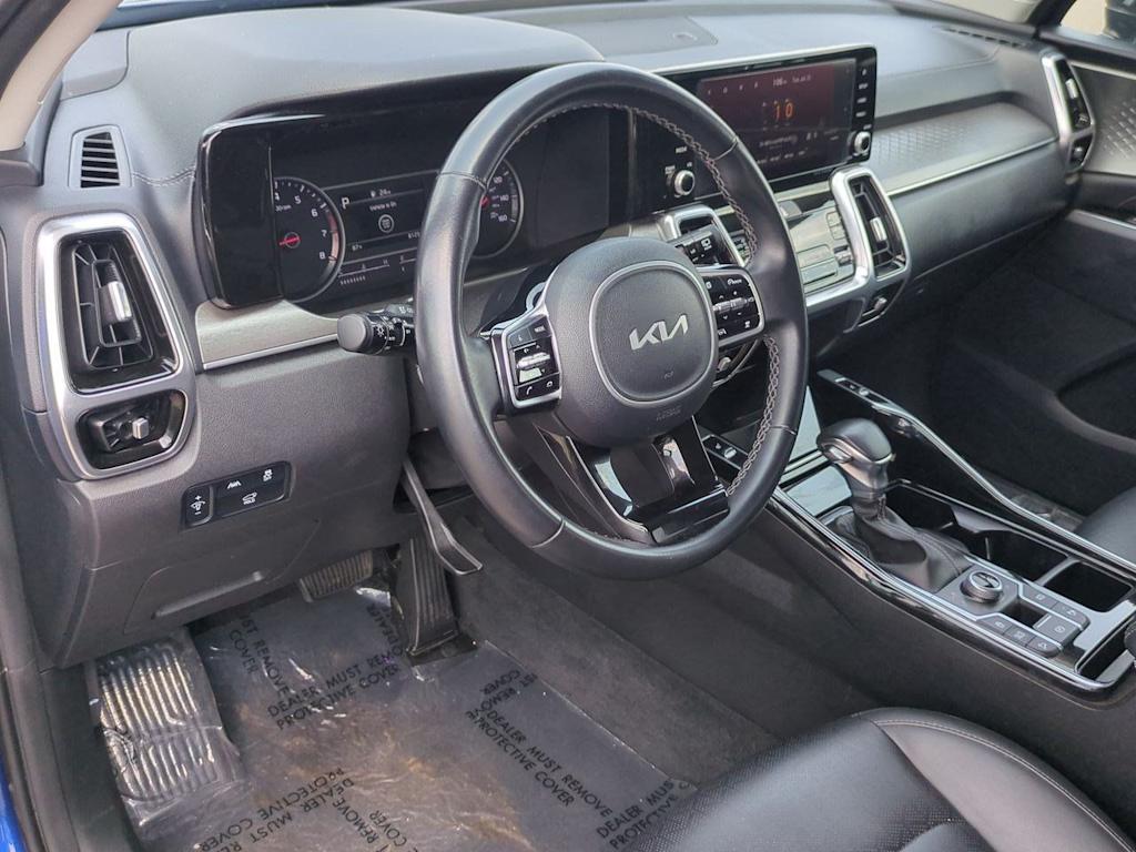 Thumbnail: 2022 Kia Sorento - 2
