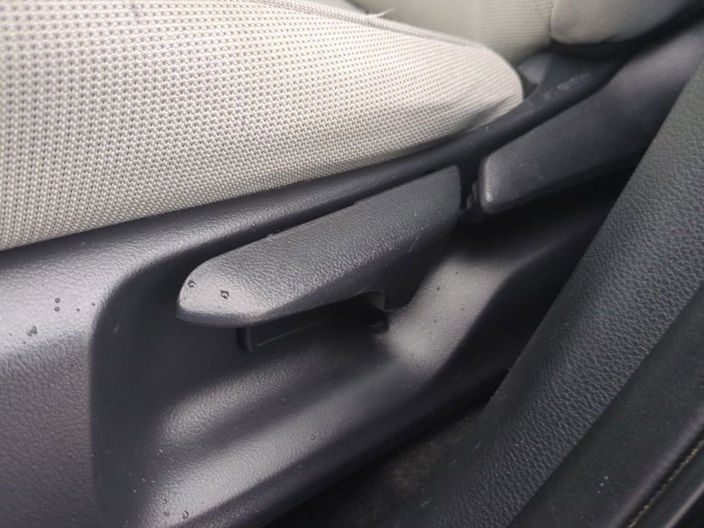 Thumbnail: 2023 Toyota Corolla Cross - 25