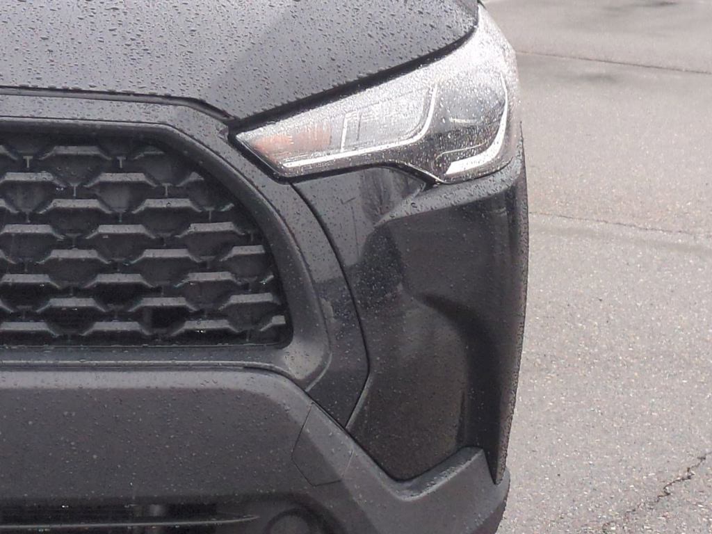 Thumbnail: 2023 Toyota Corolla Cross - 23