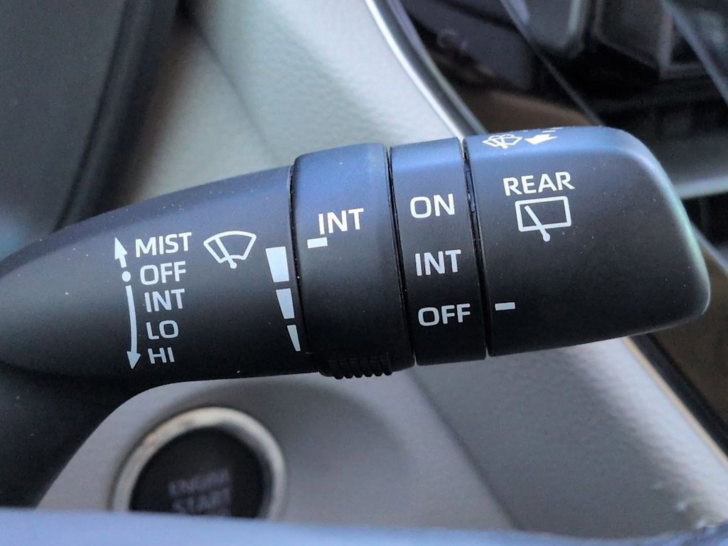 Thumbnail: 2022 Toyota Corolla Cross - 31