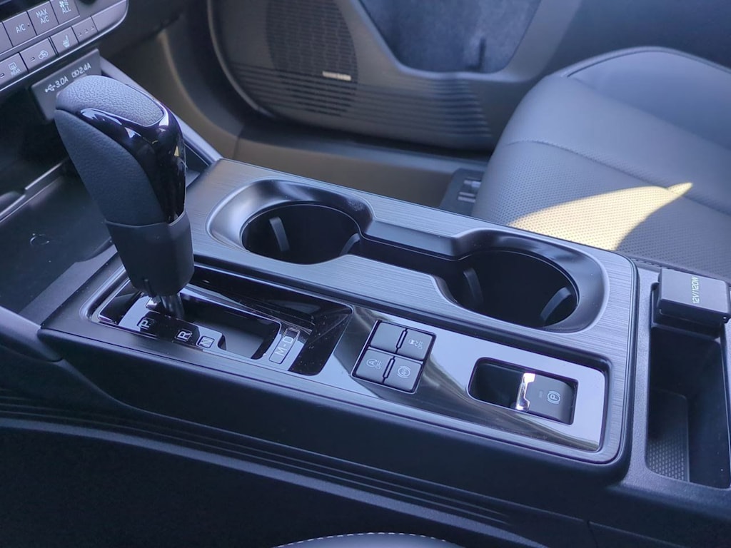 Thumbnail: 2026 Subaru Outback - 15