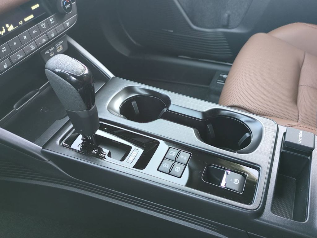 Thumbnail: 2026 Subaru Outback - 36