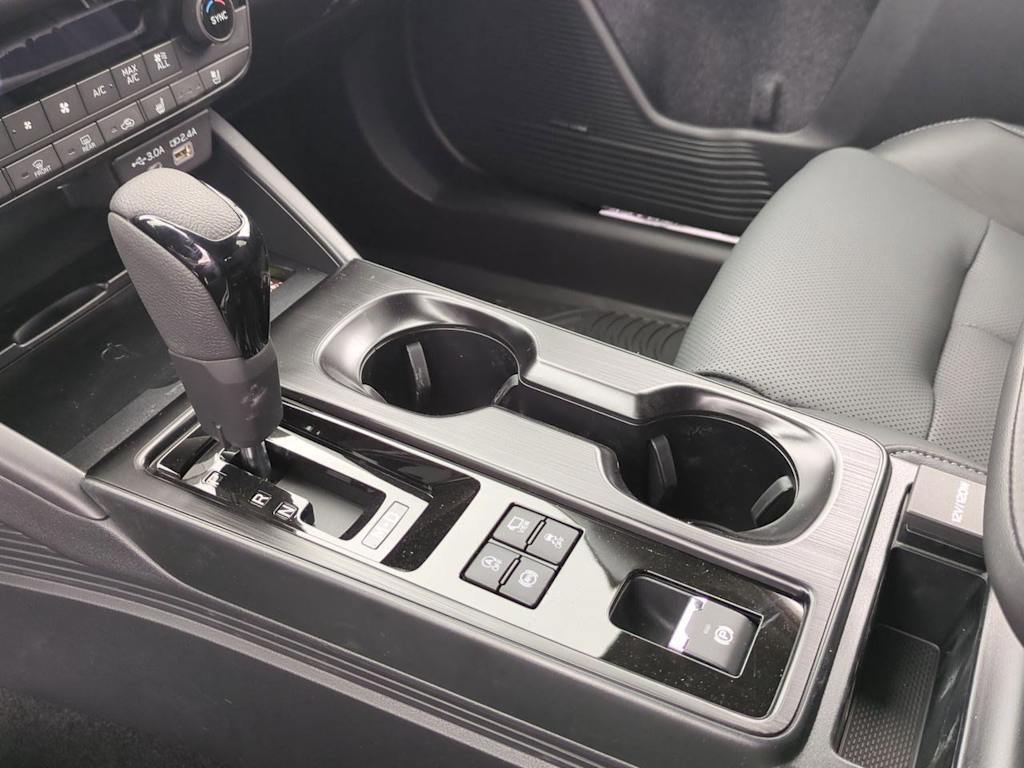 Thumbnail: 2026 Subaru Outback - 15