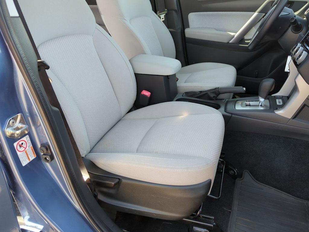 2017 Subaru Forester Premium 10