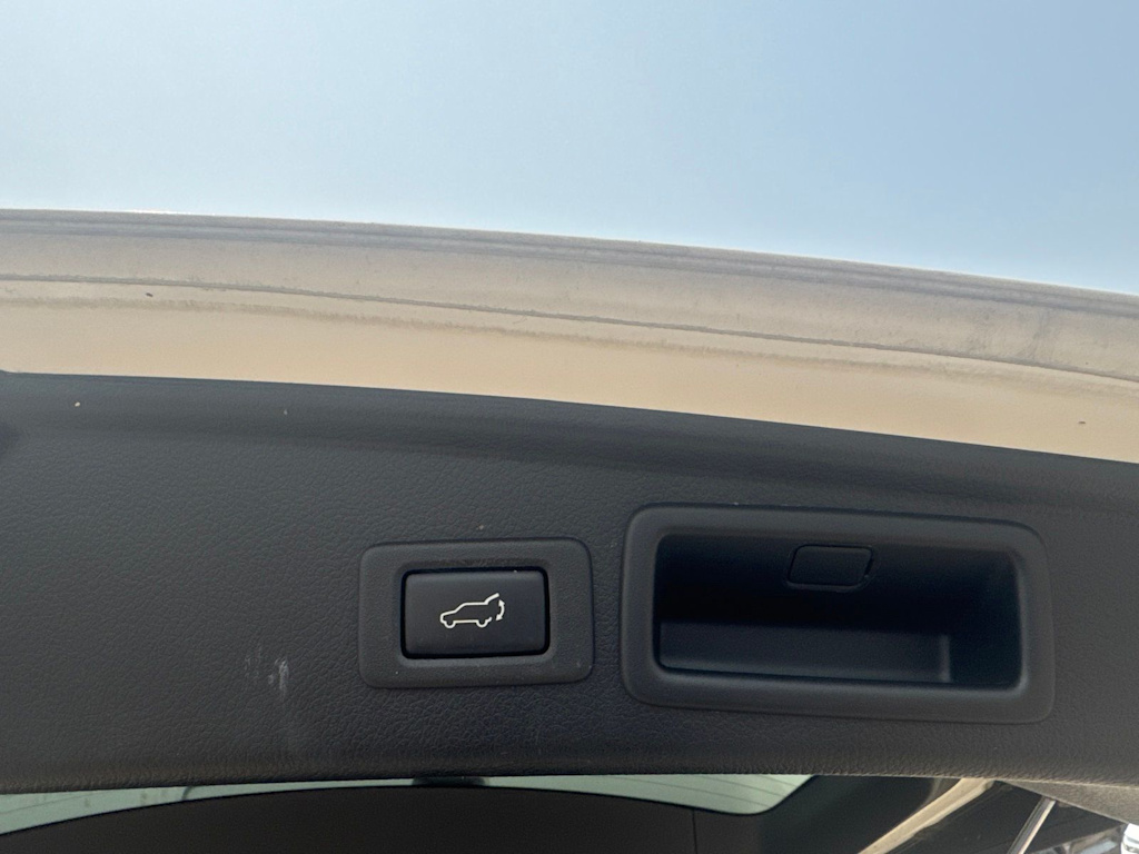 Thumbnail: 2015 Subaru Forester - 18