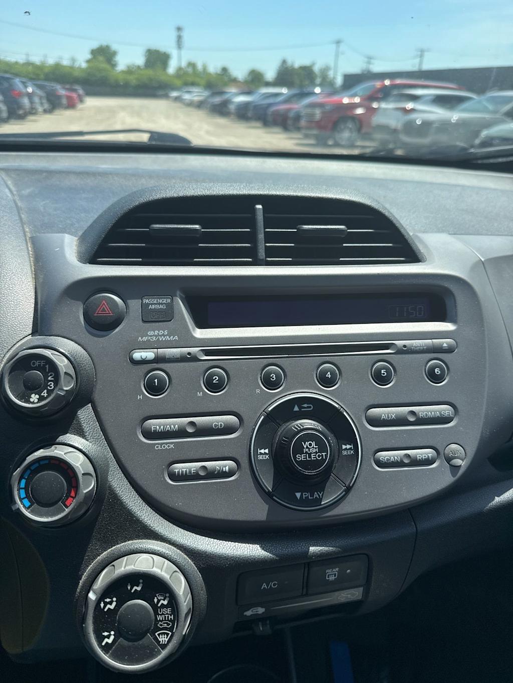 Thumbnail: 2010 Honda Fit - 10