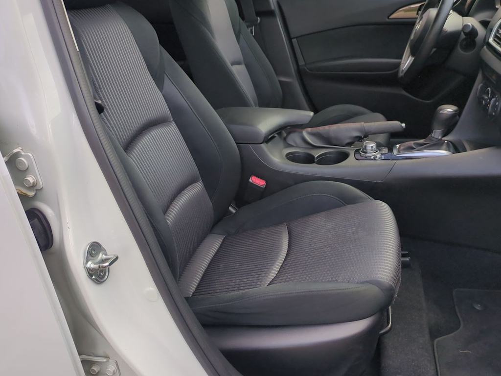 Thumbnail: 2015 Mazda Mazda3 - 11