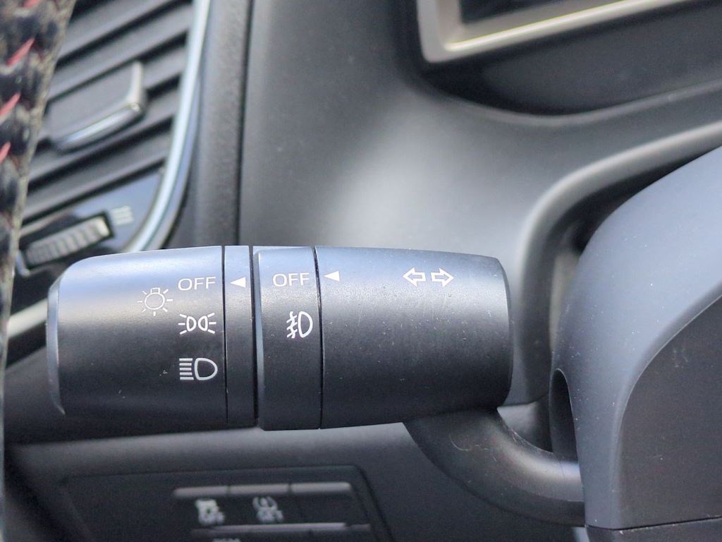 Thumbnail: 2015 Mazda Mazda3 - 16