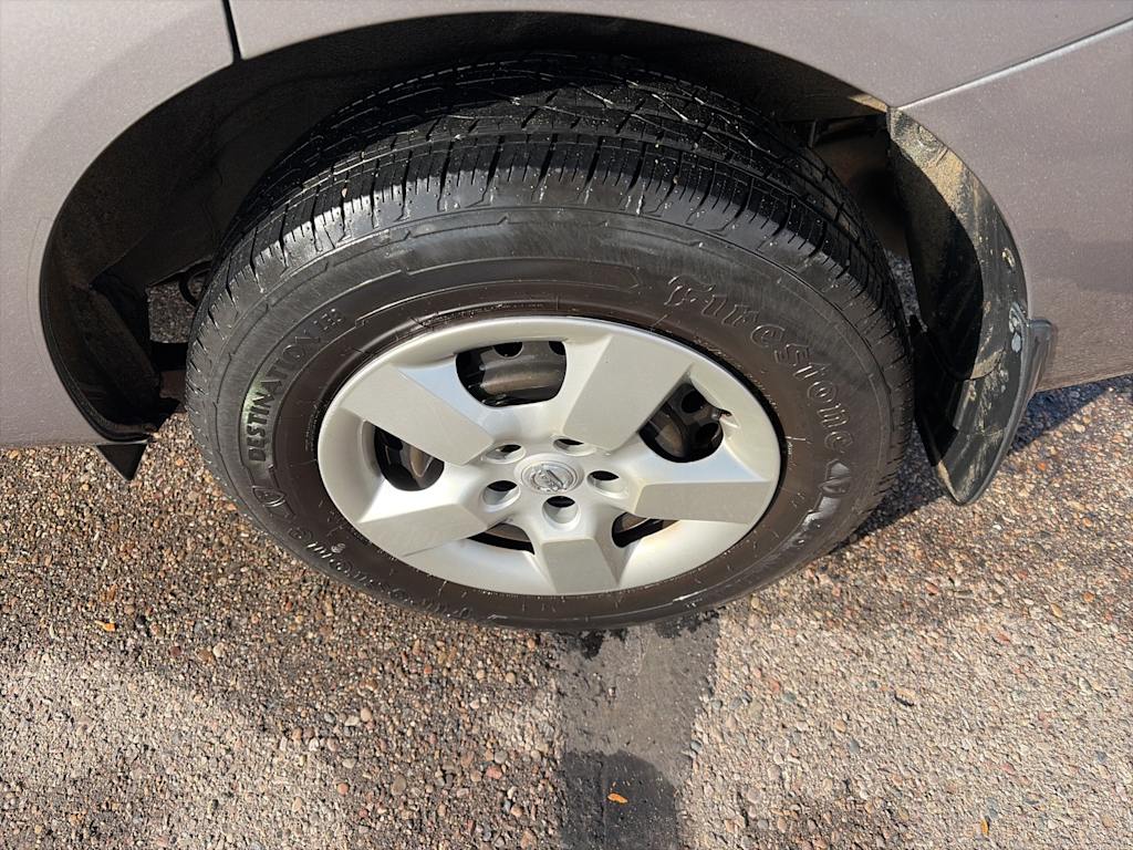 Thumbnail: 2012 Nissan Rogue - 13