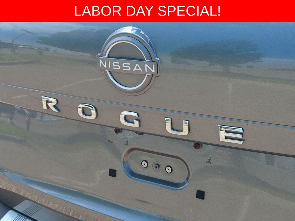 Thumbnail: 2023 Nissan Rogue - 23