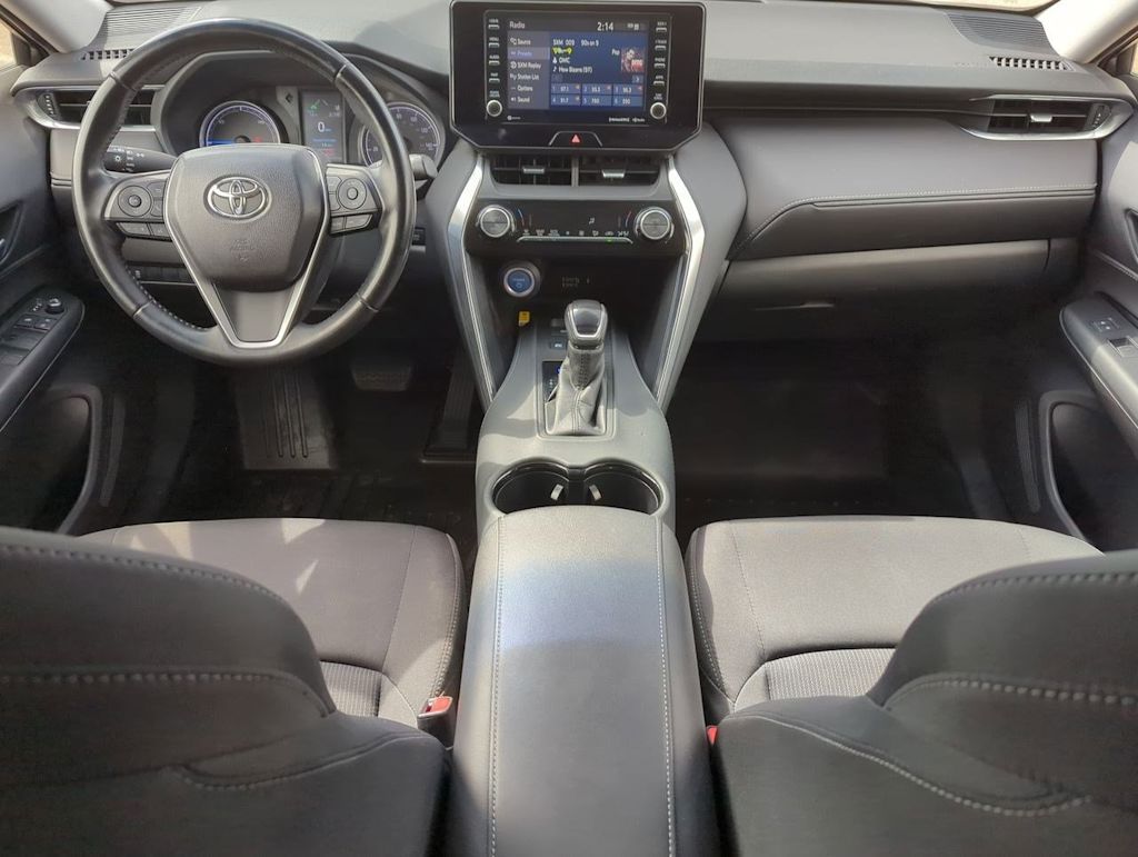 2021 Toyota Venza LE 9