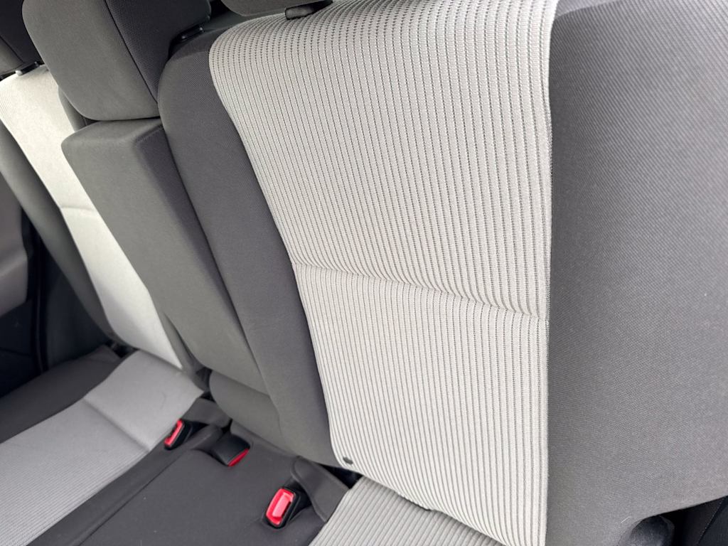 Thumbnail: 2015 Toyota RAV4 - 10