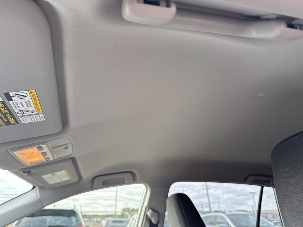 Thumbnail: 2015 Toyota RAV4 - 21
