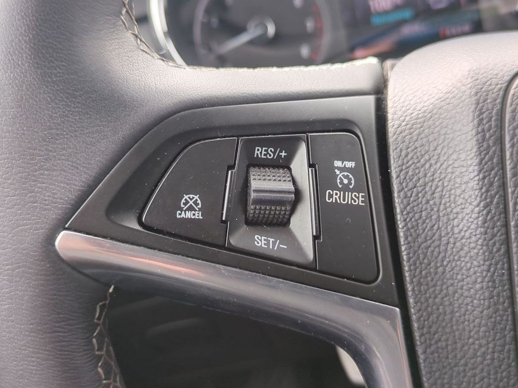 Thumbnail: 2022 Buick Encore - 27