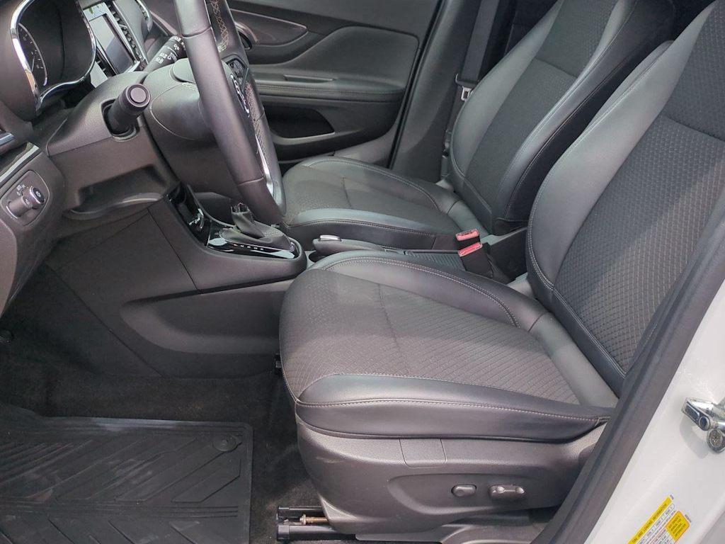 Thumbnail: 2022 Buick Encore - 10