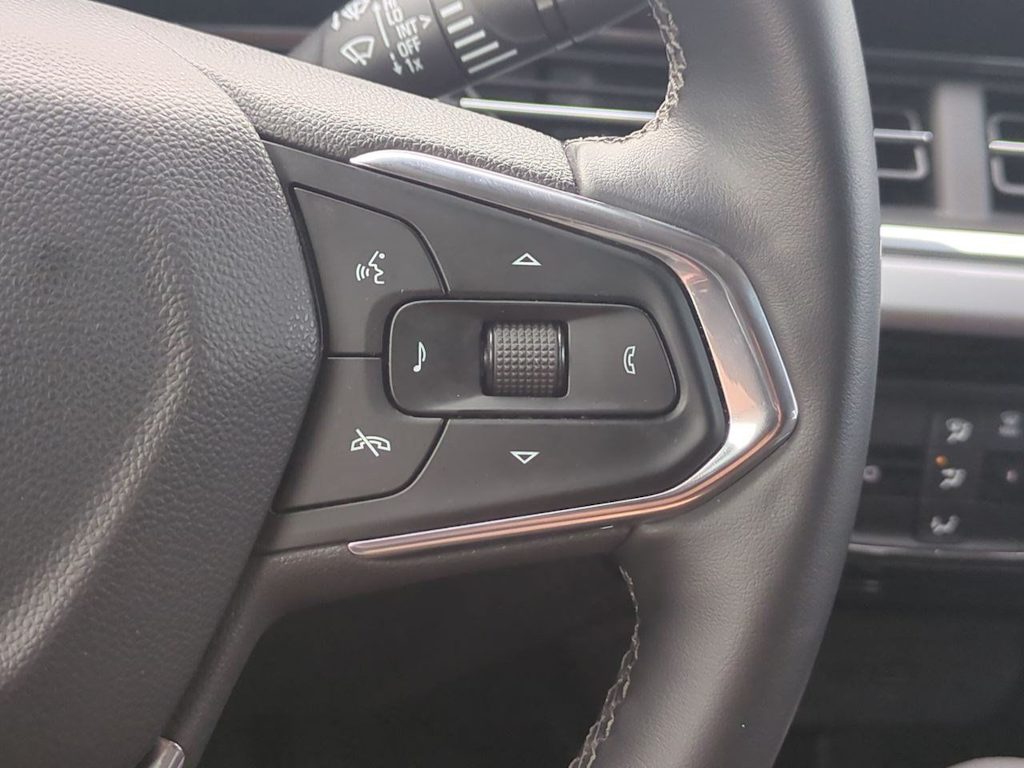 Thumbnail: 2024 Chevrolet Trax - 29