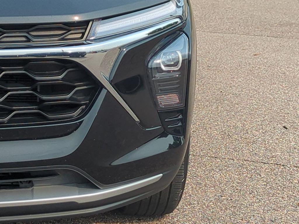 Thumbnail: 2024 Chevrolet Trax - 23