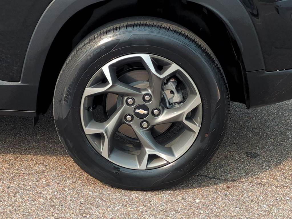 Thumbnail: 2024 Chevrolet Trax - 8