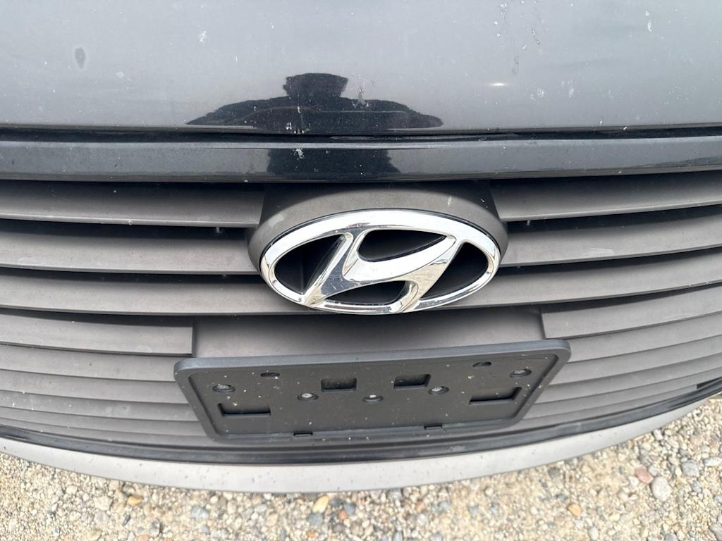 Thumbnail: 2013 Hyundai Veloster - 7
