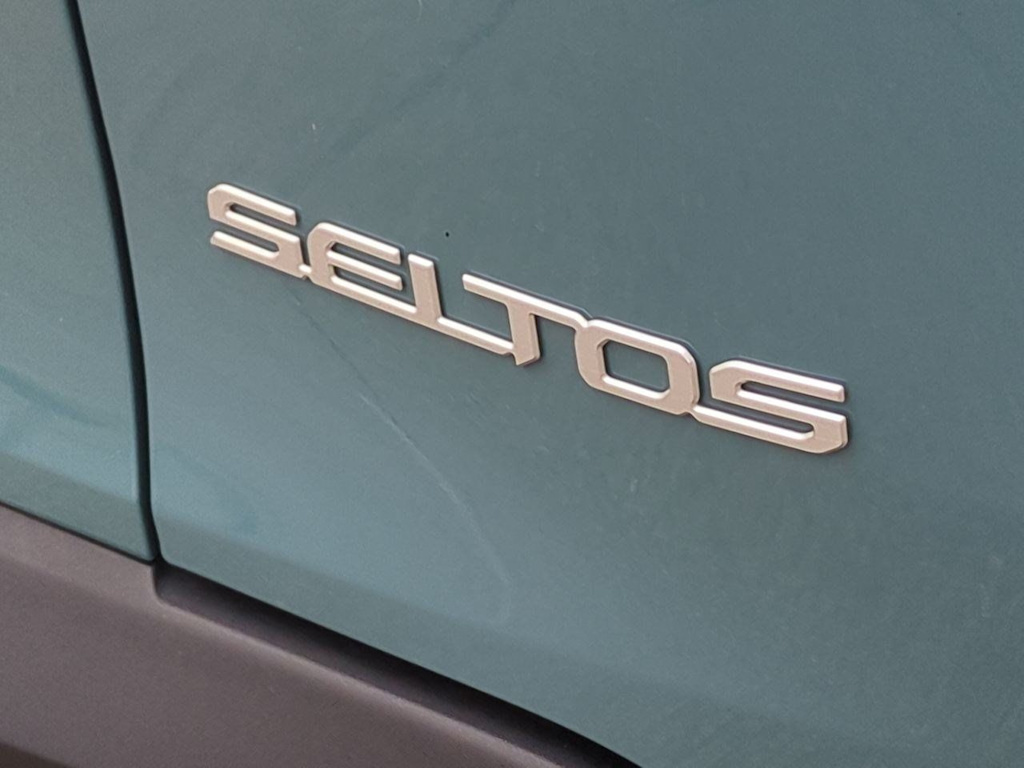 Thumbnail: 2024 Kia Seltos - 24