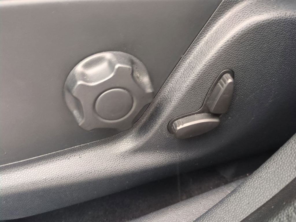 Thumbnail: 2018 Ford EcoSport - 24