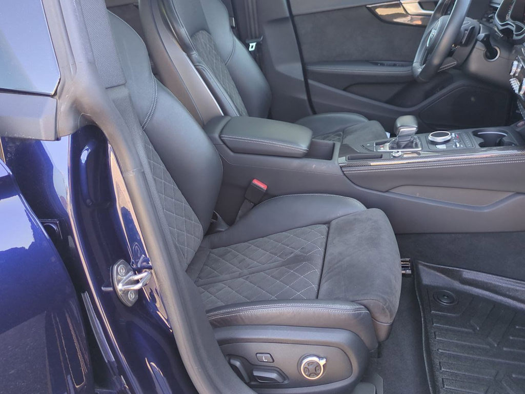 Thumbnail: 2019 Audi S5 - 11