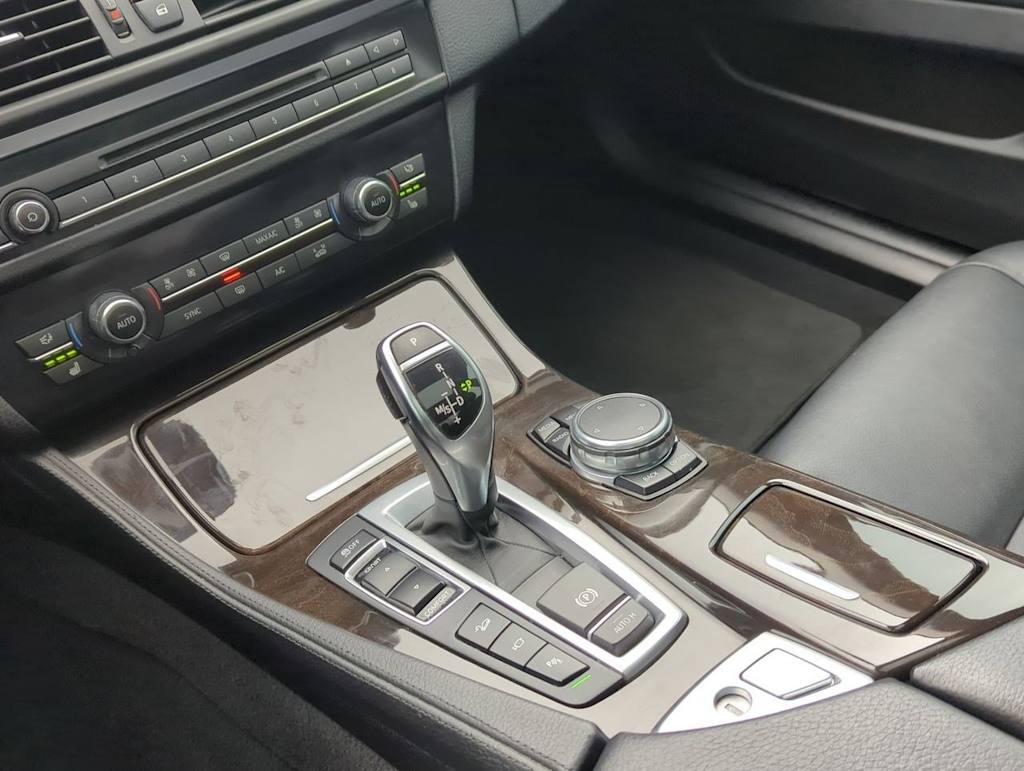 2016 BMW 5 Series 535xi 15