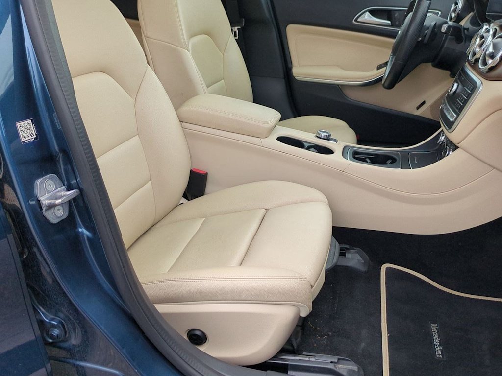 Thumbnail: 2019 Mercedes-Benz GLA - 29