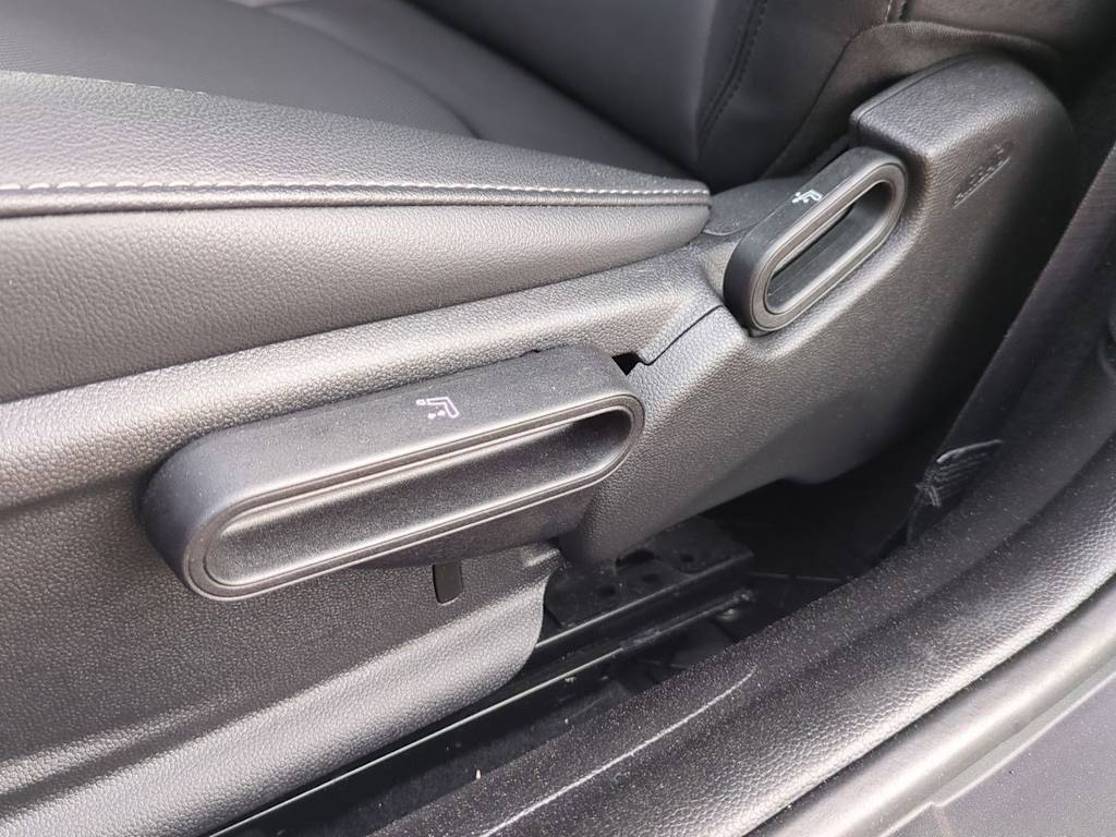 Thumbnail: 2023 MINI Cooper - 25