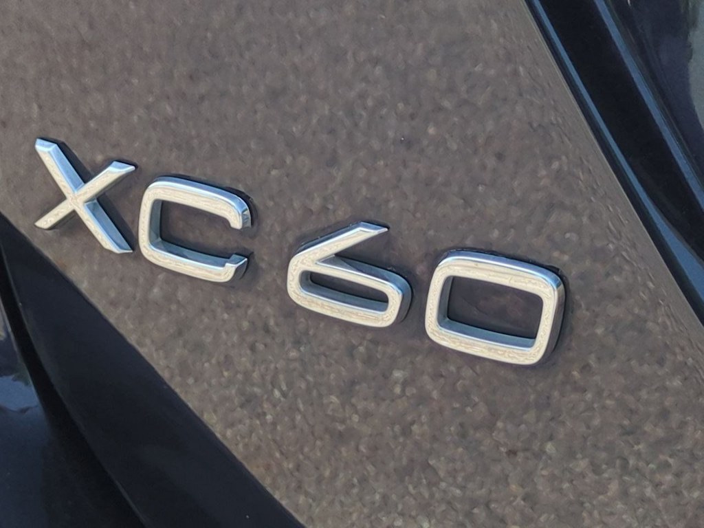 Thumbnail: 2016 Volvo XC60 - 24