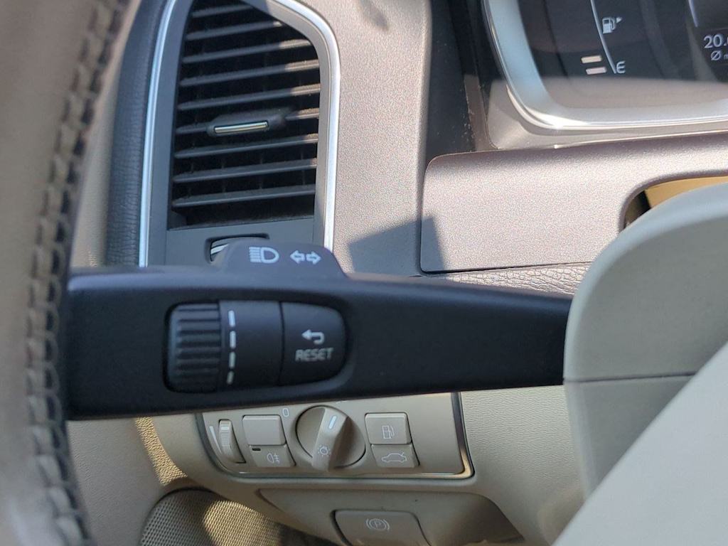 Thumbnail: 2016 Volvo XC60 - 33