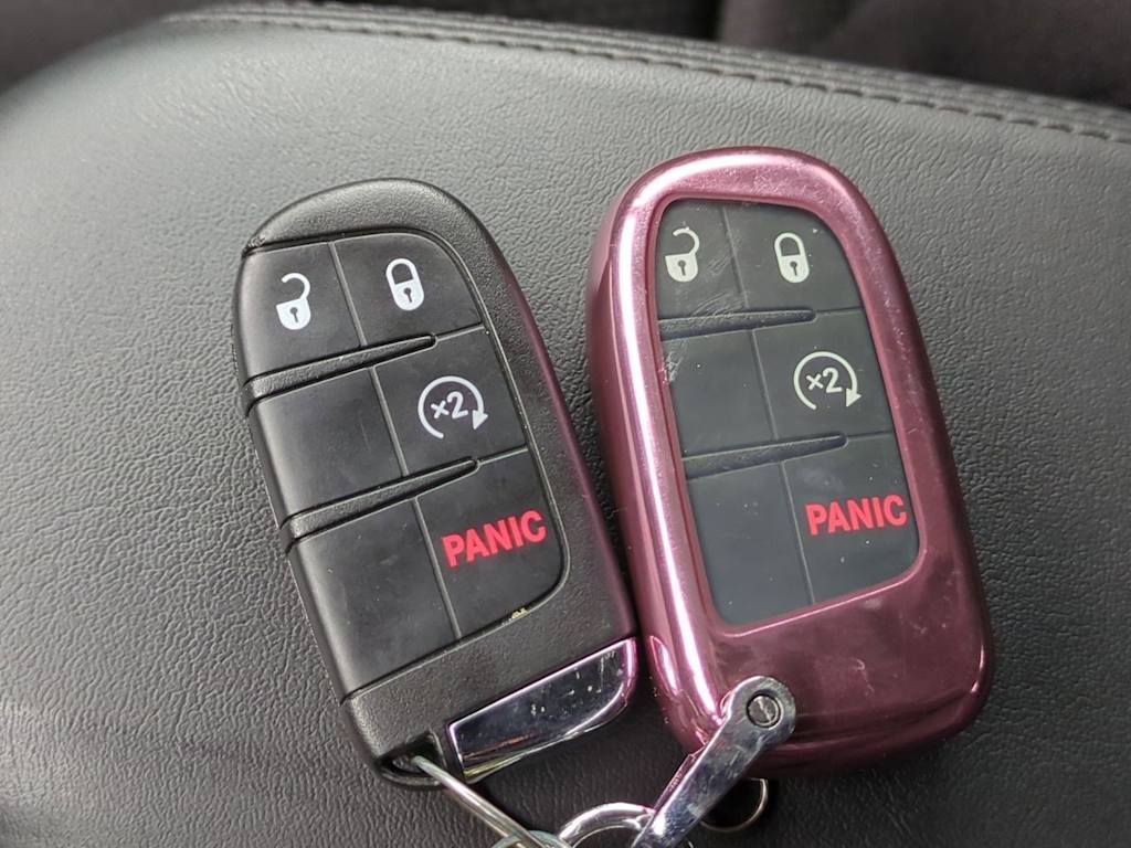 Thumbnail: 2018 Jeep Renegade - 18