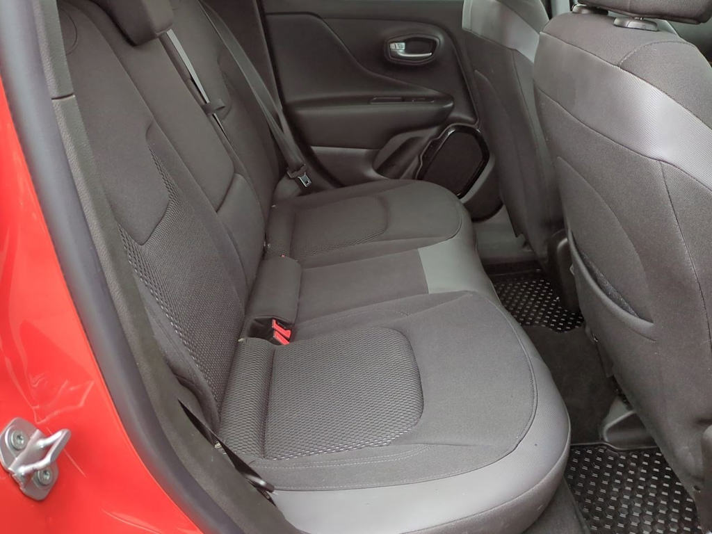 Thumbnail: 2018 Jeep Renegade - 26