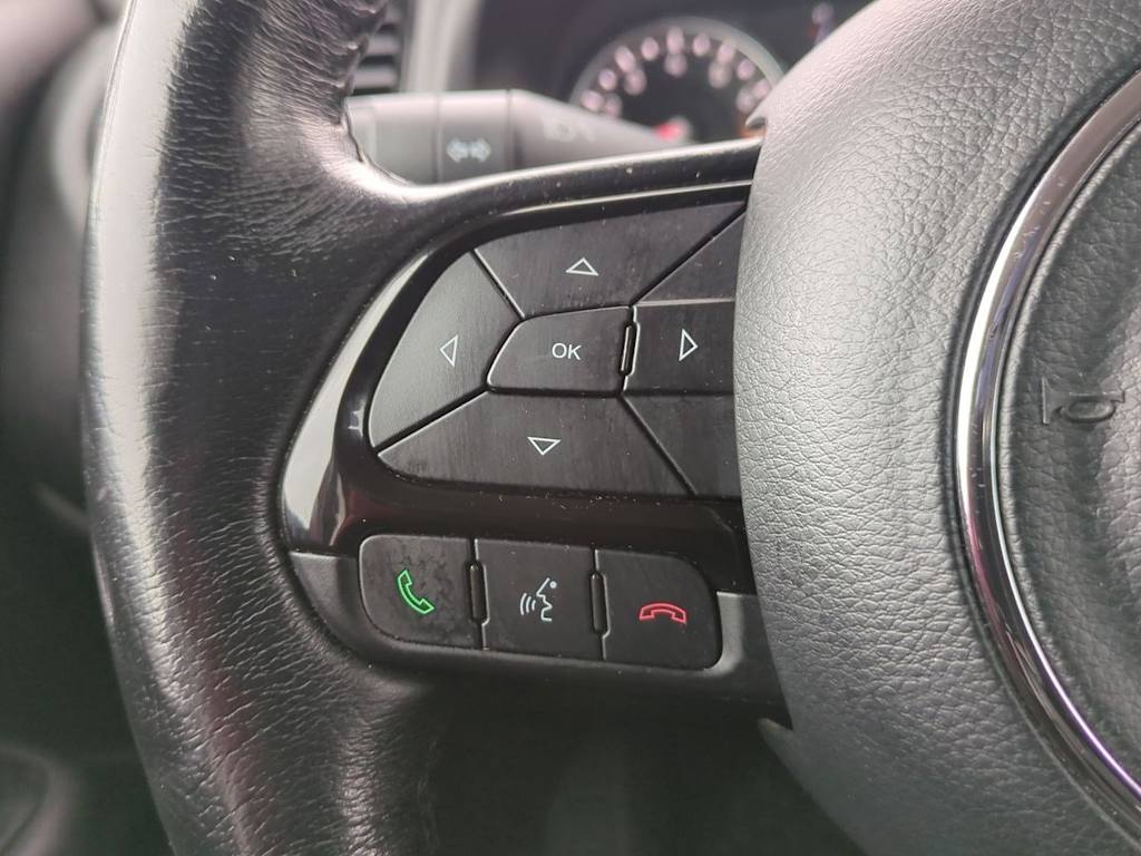 Thumbnail: 2018 Jeep Renegade - 27