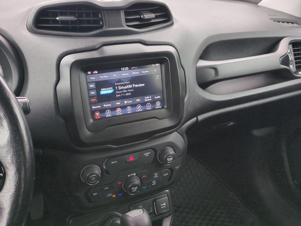 Thumbnail: 2018 Jeep Renegade - 14