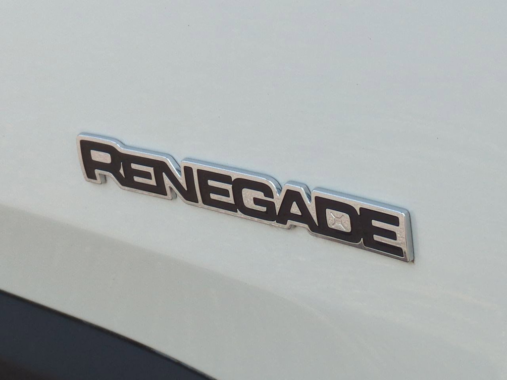 Thumbnail: 2021 Jeep Renegade - 23