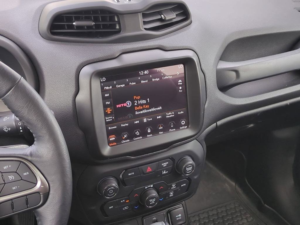 Thumbnail: 2021 Jeep Renegade - 14