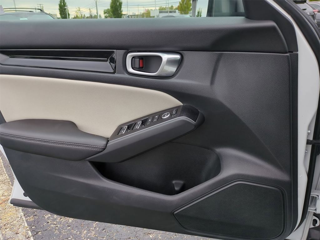 Thumbnail: 2023 Honda Civic - 36