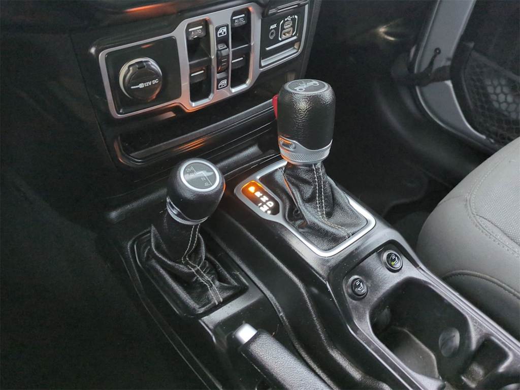 Thumbnail: 2018 Jeep Wrangler - 15