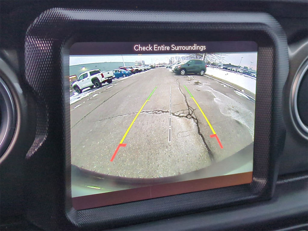 Thumbnail: 2018 Jeep Wrangler - 31