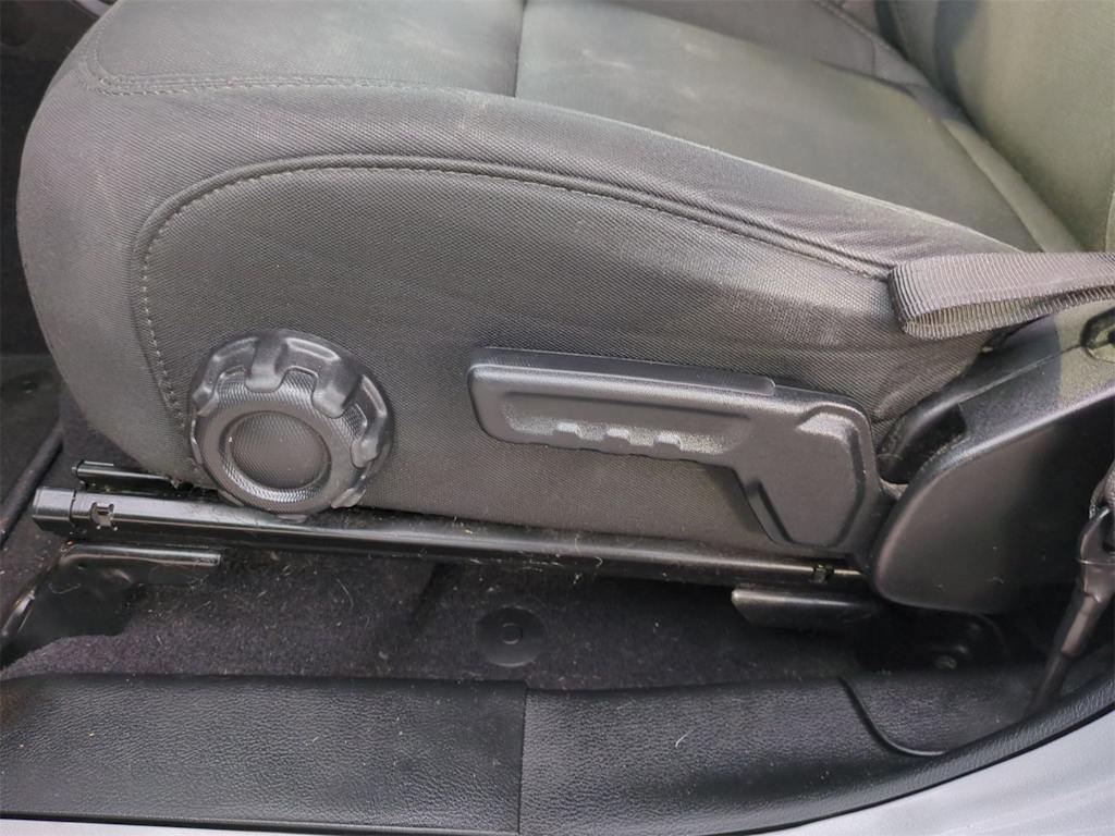 Thumbnail: 2018 Jeep Wrangler - 23