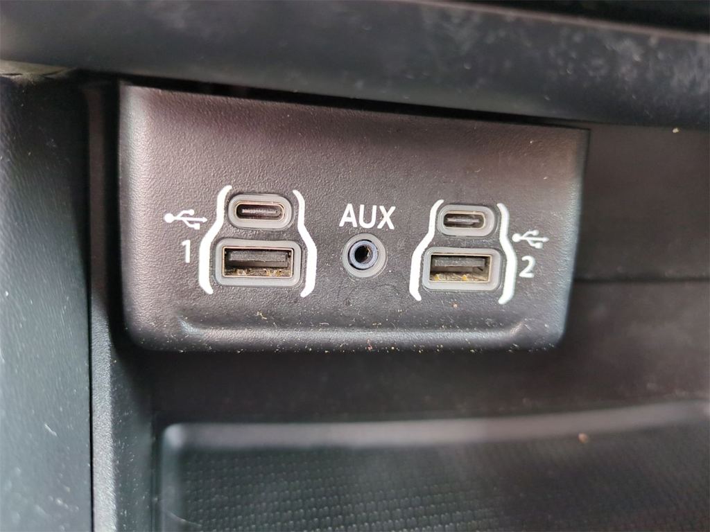 Thumbnail: 2023 Dodge Durango - 34