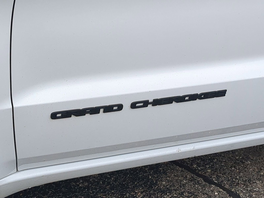 Thumbnail: 2018 Jeep Grand Cherokee - 7