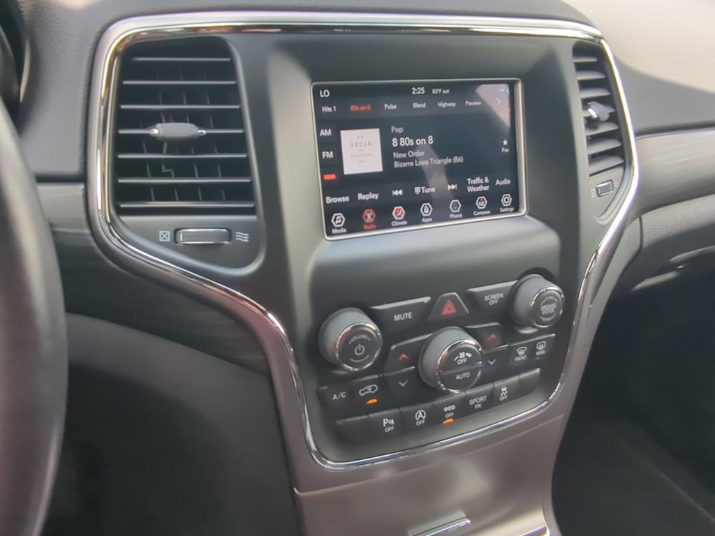 Thumbnail: 2020 Jeep Grand Cherokee - 14