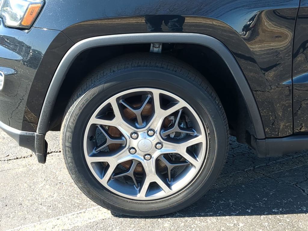 Thumbnail: 2021 Jeep Grand Cherokee - 8